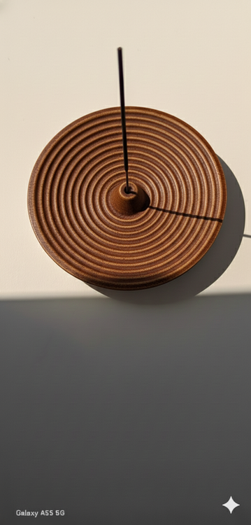 جاعودی قهوه ای طرح کهکشان از جنس سنگ مصنوعی